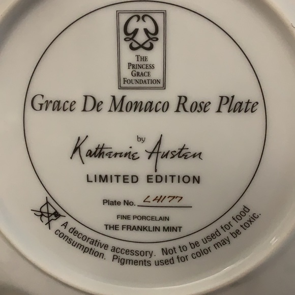 Franklin Mint Rose Plate .. 8” - Picture 3 of 3